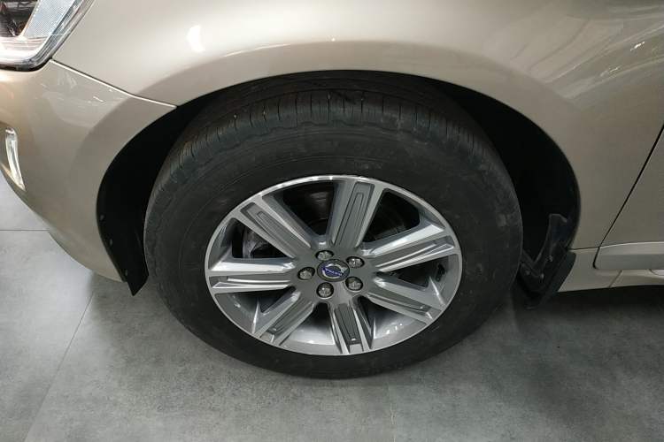 Used Volvo XC60 2017 T5 AWD Smart Upgrade Edition
