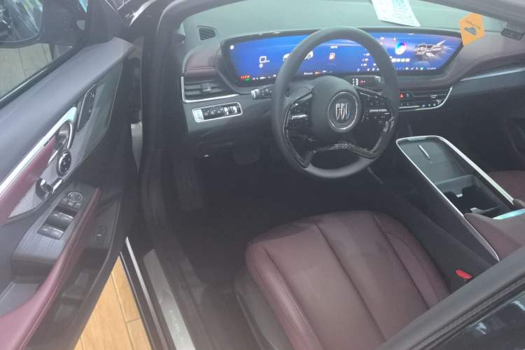 Used Buick LaCrosse 2026 Model 28T Platinum Edition
