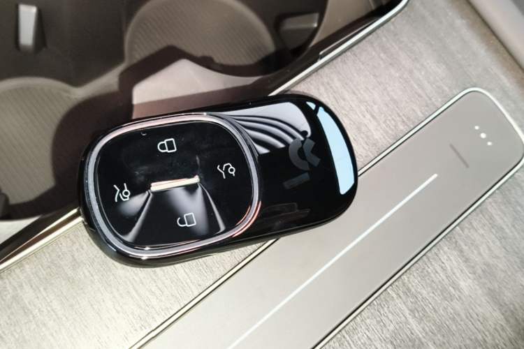 Used Nio ES8 2026 Model 6-seat Executive Signature Edition Vehicle Key