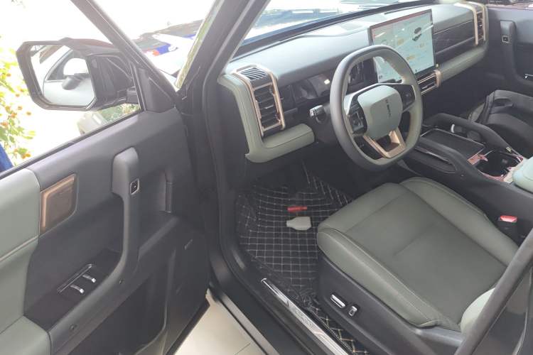 Used iCAR 03 2024 501km Two-Wheel Drive Long-Range Version Driver Seat