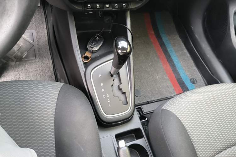 Used Hyundai Verna (older generation) 2017 1.4L Automatic YueXiang Edition China V-standard