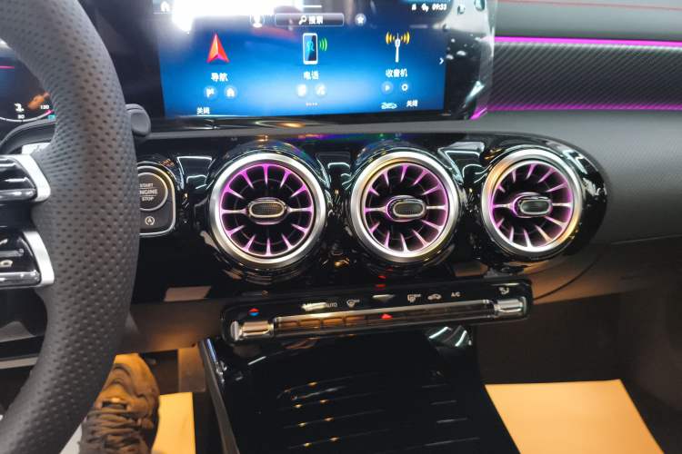 Used Mercedes-Benz A-Class 2025 A 200 L Fashion Model Audio And AC Panel