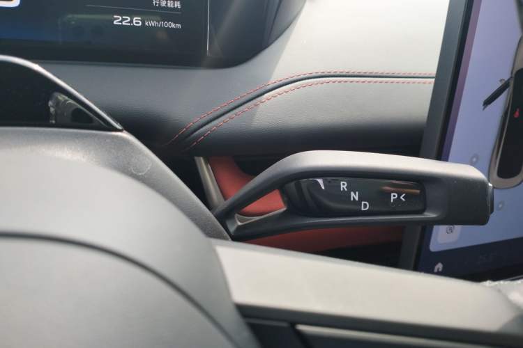 Used Xiaomi Auto SU7 2024 Rear-Drive Long-Range Intelligent Driving Version