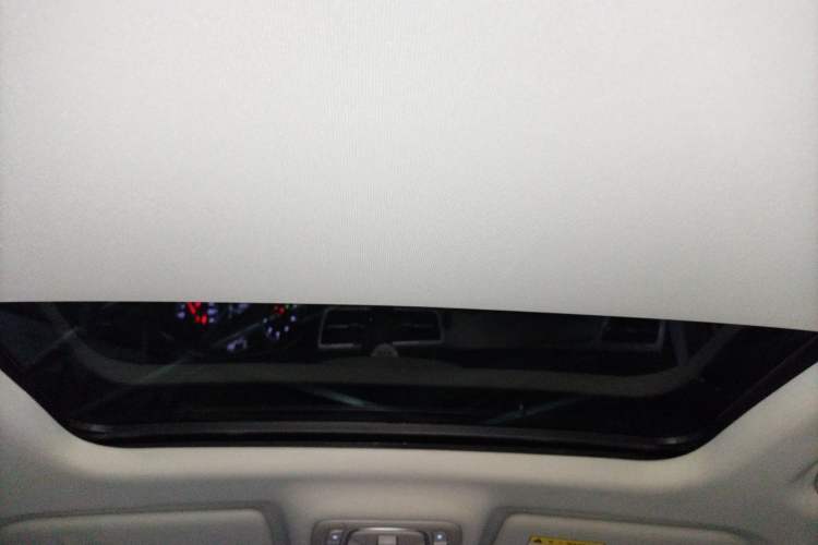 Used Roewe RX5 2020 PLUS 300TGI Automatic Ali New Year Special Edition
