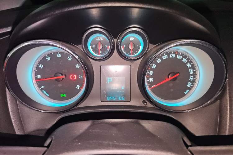 Used Buick GT 2013 XT 1.6L Automatic Fashion Edition