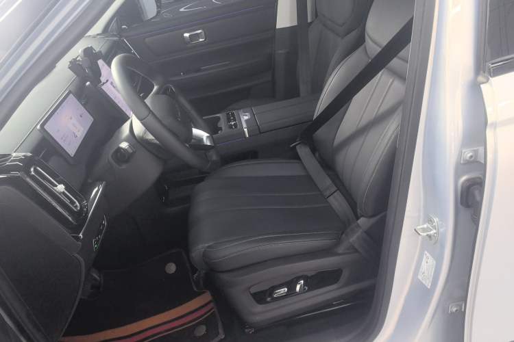 Used Chery Explore 06 C-DM 2024 Luxury Model