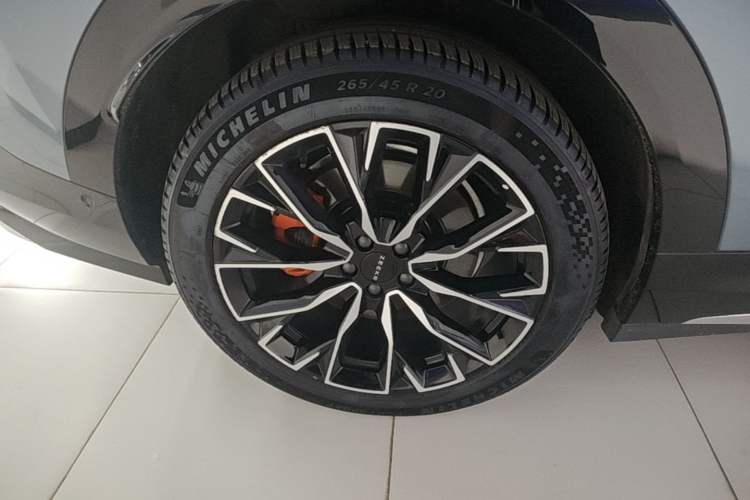 Used Zeekr 7X 2025 100 kWh Long-Range Rear-Wheel Drive with Intelligent Driving Features Exterior 1