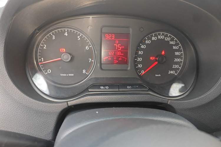 Used Volkswagen Polo 2013 1.4L Manual Comfort Edition
