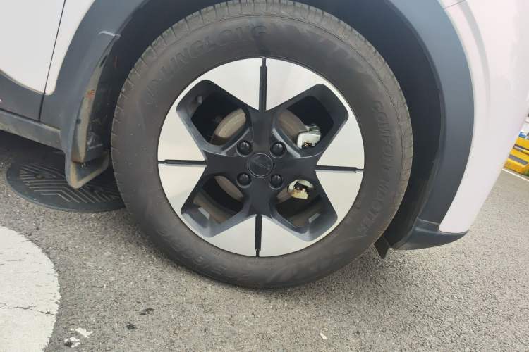 Used Geely Galaxy Geome 2025 UP 410km Exploration+ Edition
