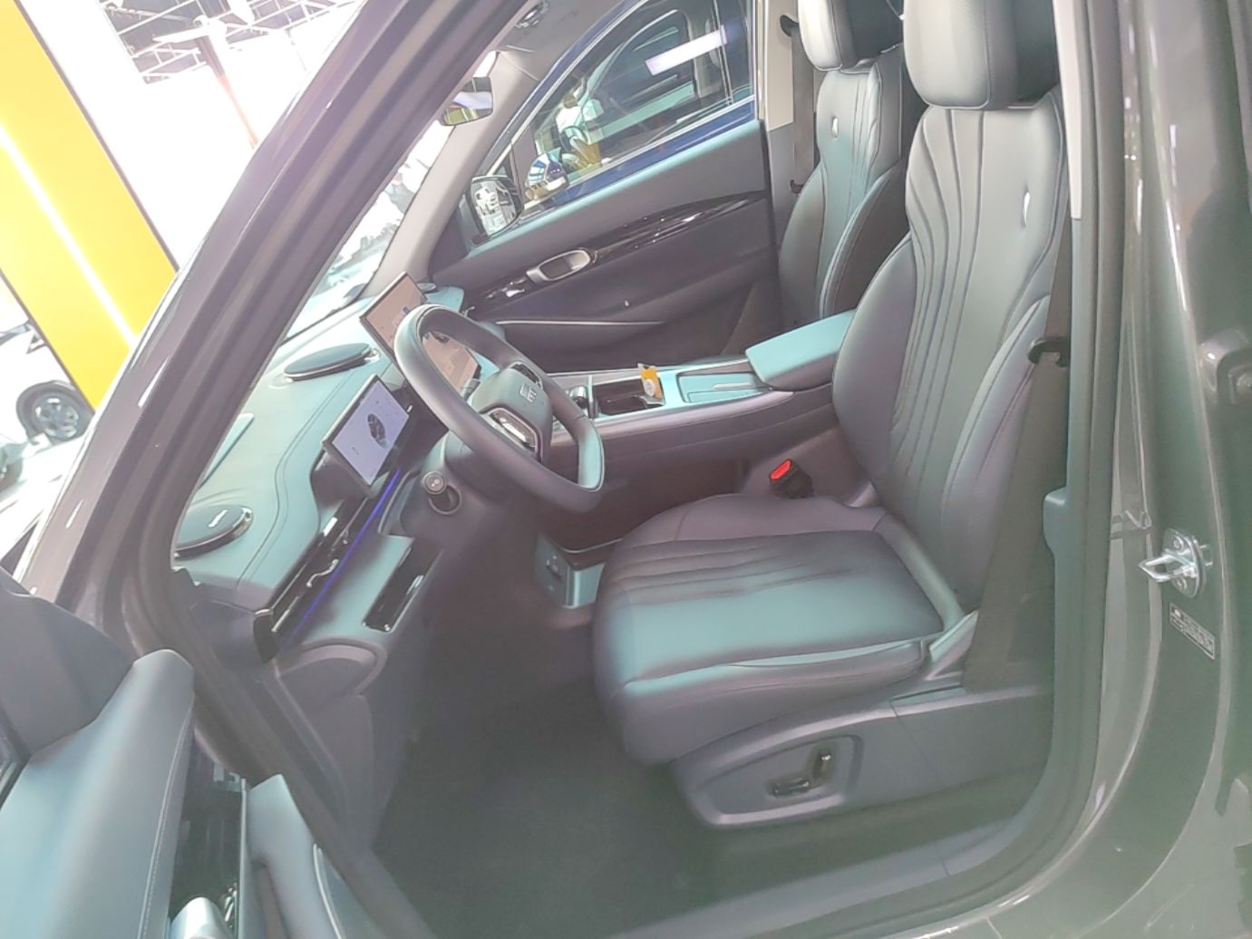 Geely Galaxy E5 2026 Model 610km Exploration+ Edition — снимка 17