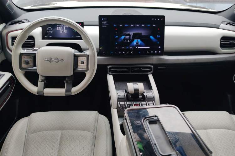 Used Formula Leopard Titanium 3 2025 501KM All-Wheel Drive Intelligent Driving Ultra Version