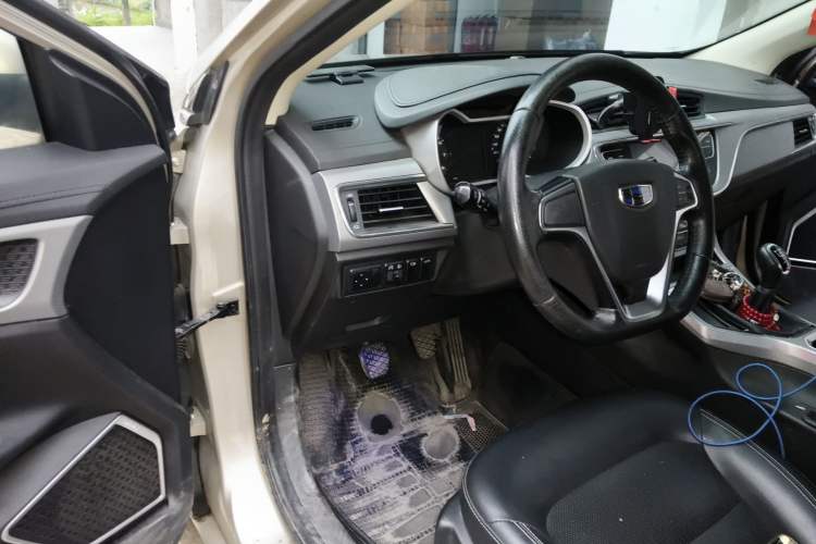 Used Geely Auto Emgrand GL 2018 1.8L Manual Elite Smart Connectivity Version Driver Seat