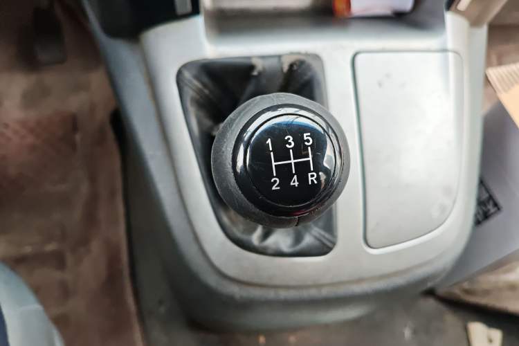 Used Jinbei Express 2020 2.0L Upgraded Version China VI Standard 6-Seater 1TZS