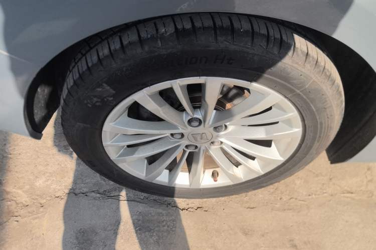 Used Baojun RC-5 2020 RC-5W 1.5T CVT Smart Luxury Edition
