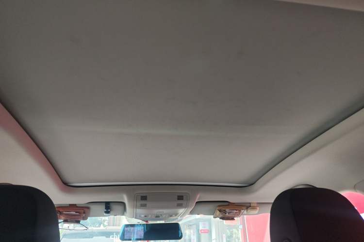 Used Volkswagen T-ROC 2020 280TSI DSG Two-Wheel Drive Comfort Version
