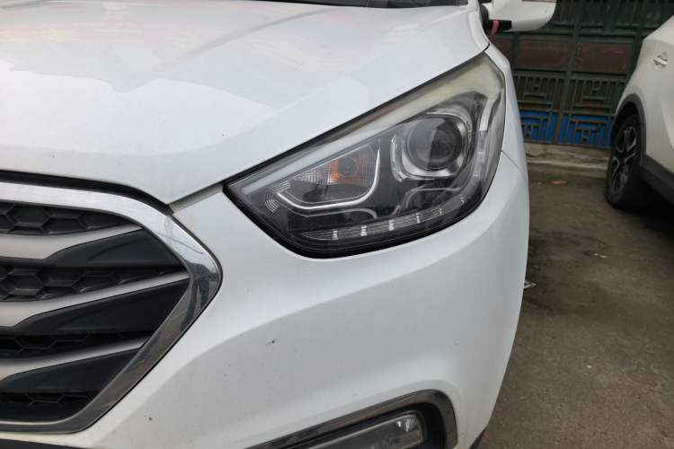 Used Hyundai ix35 2015 2.0L Automatic 2WD Smart Version China V Standard