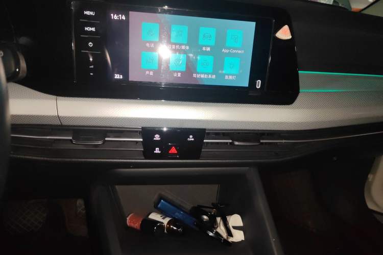 Used Volkswagen Golf 2021 280TSI DSG 30th Anniversary Edition Audio And AC Panel