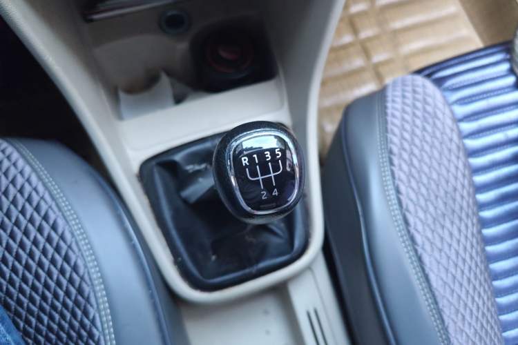 Used Skoda Rapid 2015 1.6L Manual Smart Selection Model