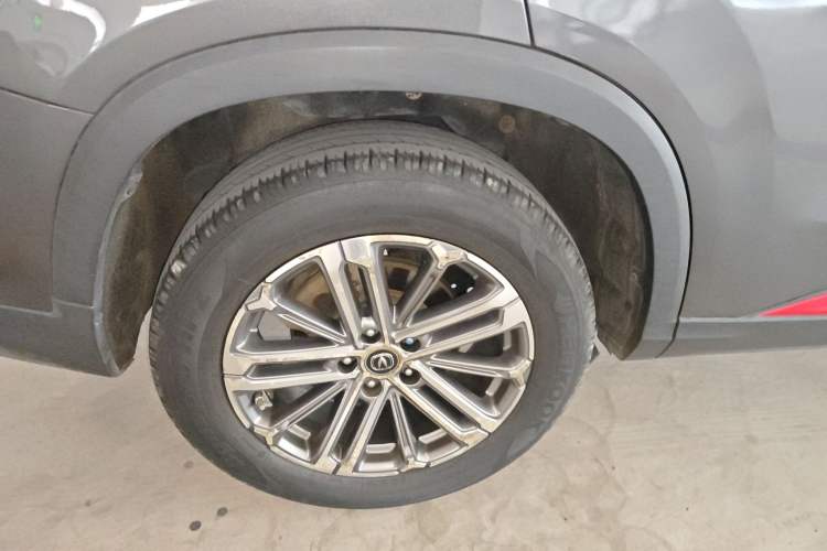 Used CHANGAN CS75 PLUS 2021 1.5T Automatic Prestige Model Right Rear Wheel Hub