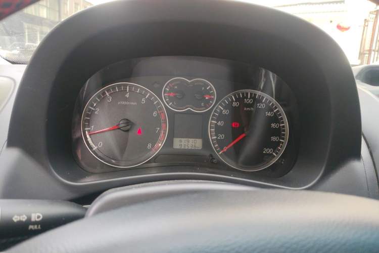 Used Haval H5 Classic 2015 2.0L Manual Two-Wheel Drive Entry-Level Trim Instrument Cluster