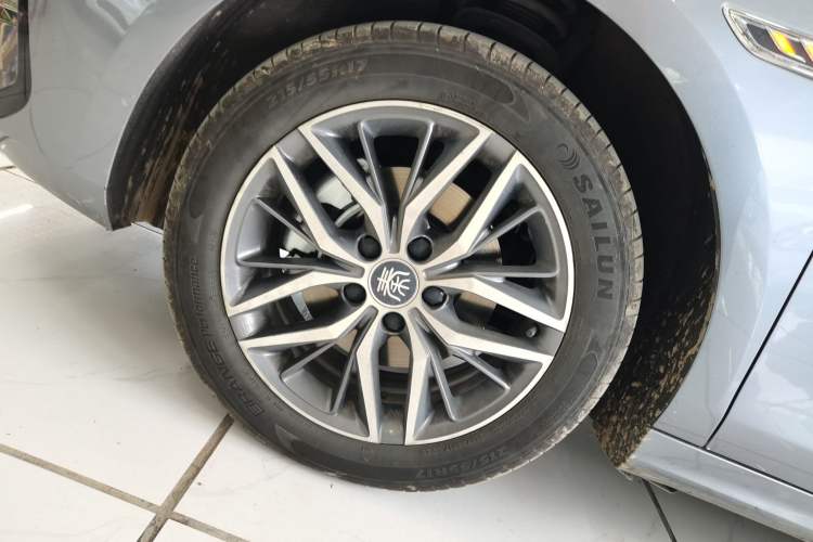 Used BYD Qin PLUS 2025 EV 510KM Standard Range Model Left Front Wheel Hub