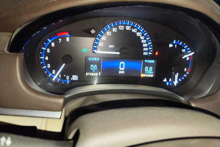 Used Cadillac XTS 2015 28T Comfort Model Odometer Close Up