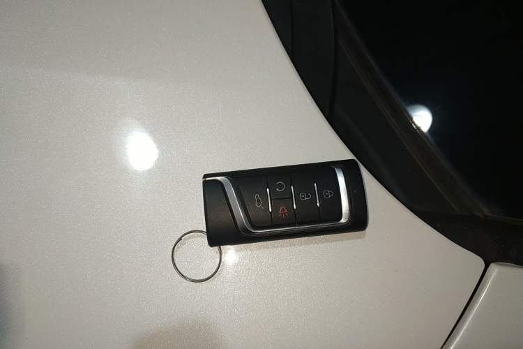 Used GAC Trumpchi M6 2019 270T DCT Luxury Edition (6-seater) China VI Interior 1