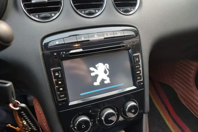 Used Peugeot 408 2013 2.0L Manual Comfort Edition