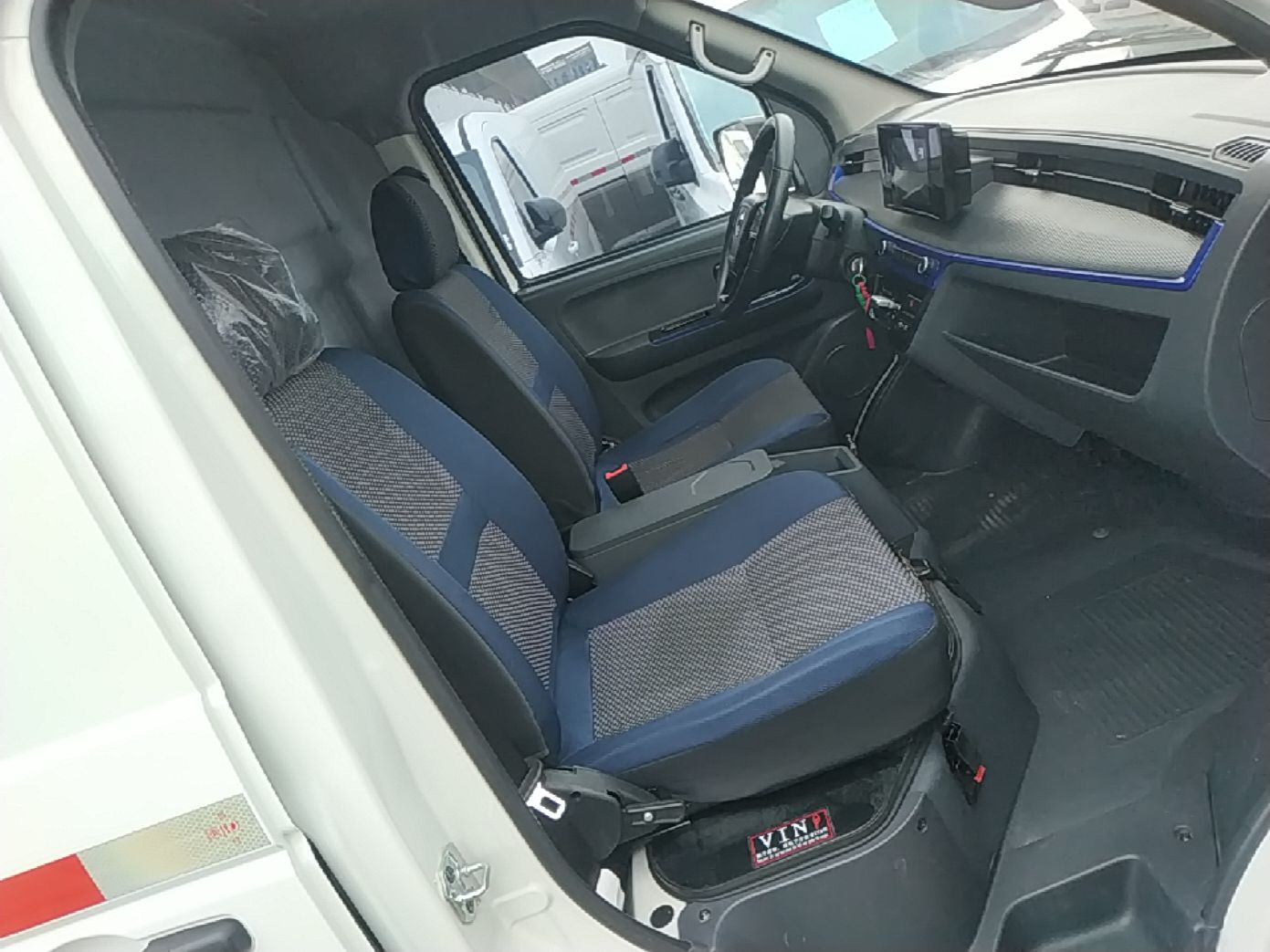 Dongfeng Yufeng EM27 2024 EM27L BYD CATL 41.86 kWh — снимка 19