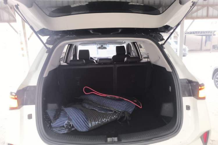 Used Wuling Asta 2022 2.0L DHT Electric-Speed Version