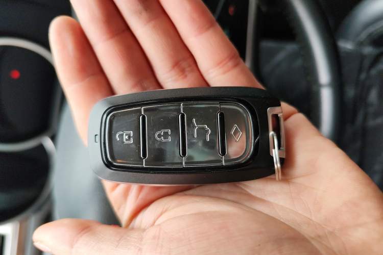 Used Zotye Z500 2015 1.5T Manual Luxury Model
