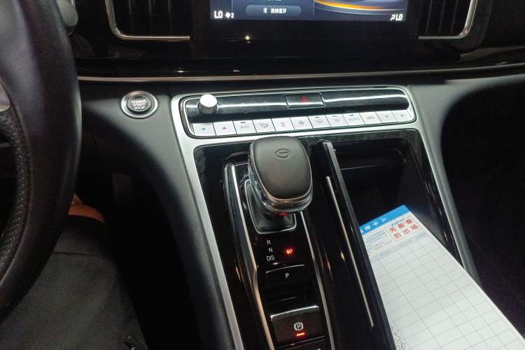 Used GAC Trumpchi M8 2023 Lingxiu Series 390T Deluxe Edition Gear Lever