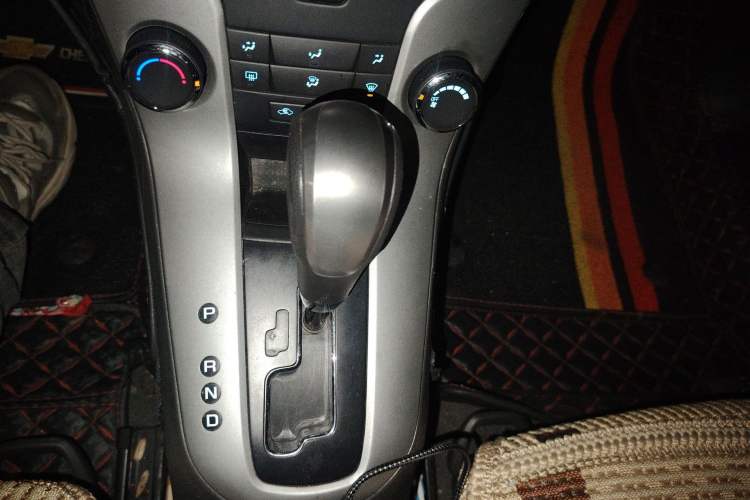 Used Chevrolet Cruze 2012 1.6L SE Automatic Gear Lever