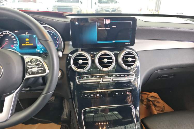 Used Mercedes-Benz GLC 2020 Facelifted GLC 260 L 4MATIC Dynamic Edition