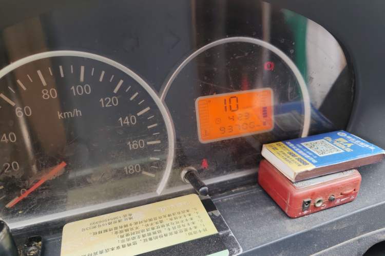 Used BAIC Weiwang 306 2011 1.3L base model 7 seats
