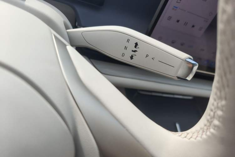 Used Buick L7 2025 Model Aivia