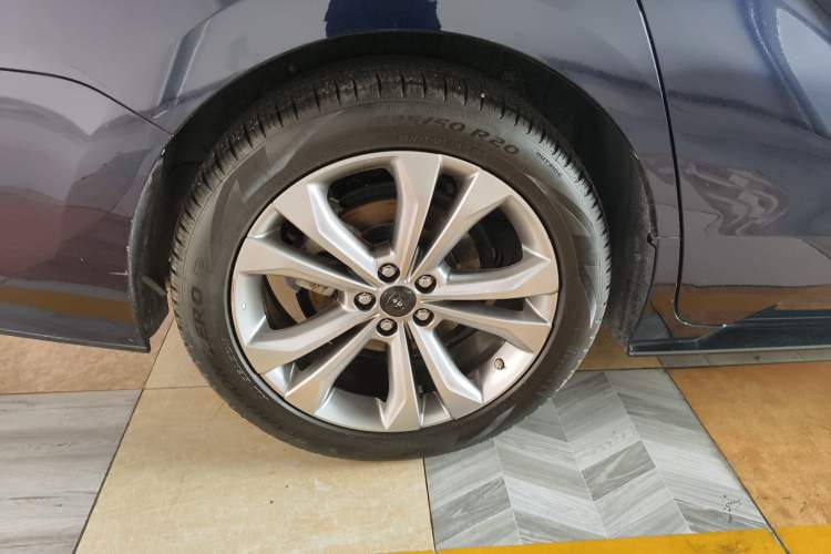 Used Toyota SIENNA 2021 2.5L Hybrid Ultimate Edition Exterior 2