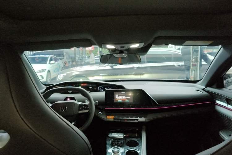 Used CHANGAN UNI-V 2024 1.5T Prestige Edition Headliner