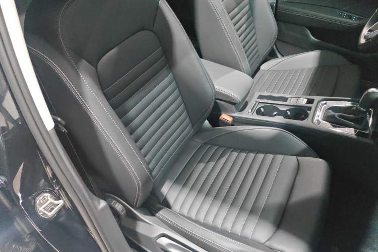 Used Volkswagen Magotan 2023 2 Million Units Limited-Edition 280TSI DSG Comfort Version
