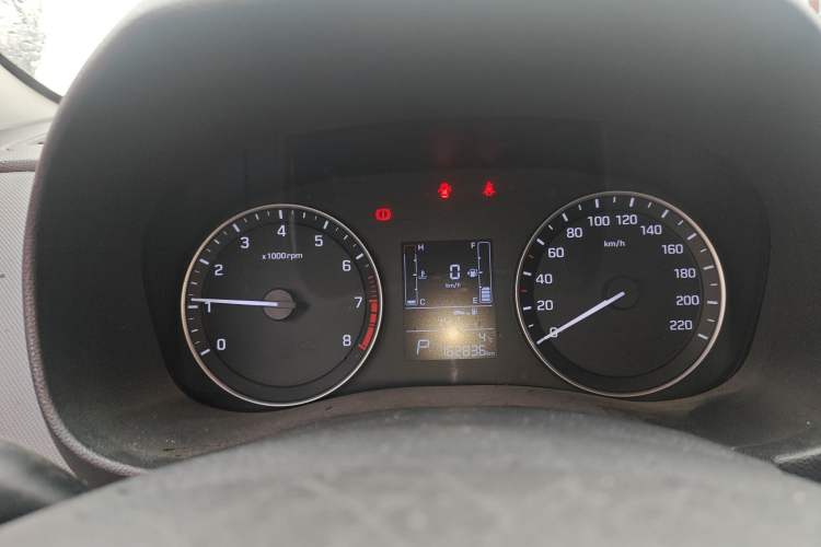 Used Hyundai ix25 2015 1.6L Automatic Two-Wheel Drive Smart GLS Trim Instrument Cluster