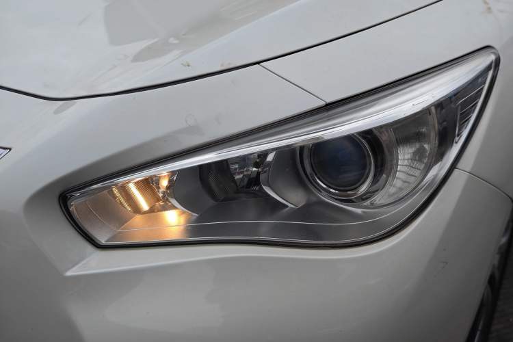 Used Infiniti Q50L 2015 2.0T Comfort Edition
