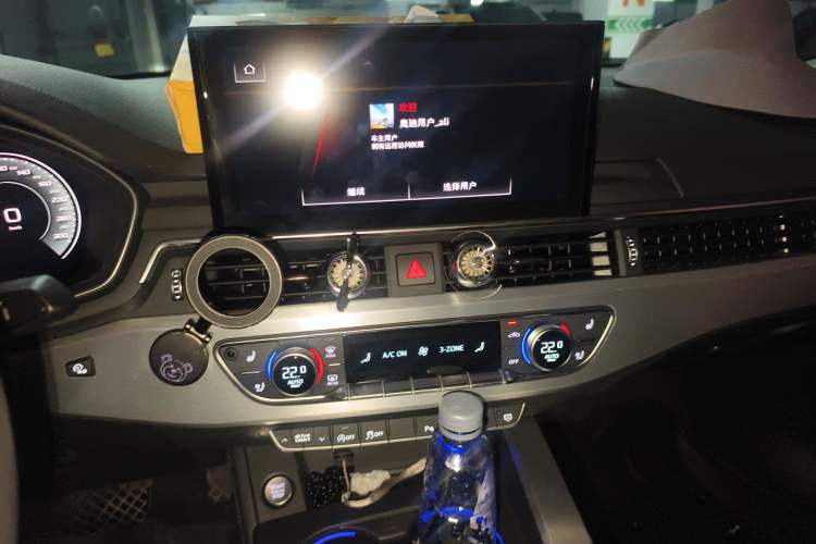 Used Audi A4L 2022 40 TFSI Luxury Dynamic Model
