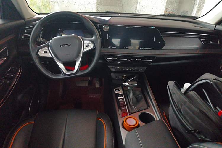 Used Oshan X7 PLUS 2022 1.5T Blue Whale Edition Automatic Prestige Version