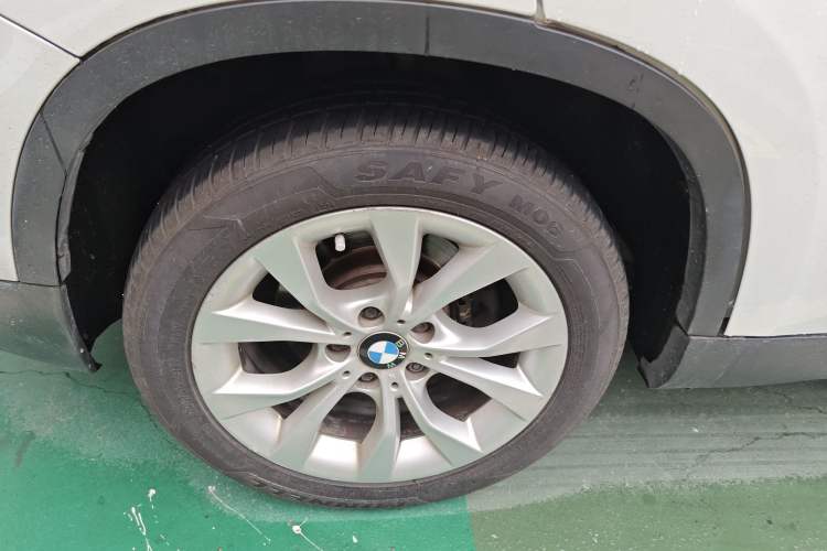 Used BMW X1 2013 sDrive18i Leading Model Exterior 5