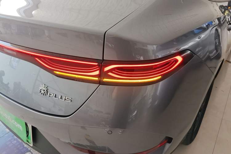 Used BYD Qin PLUS 2025 DM-i Smart Drive 55KM Leading Model
