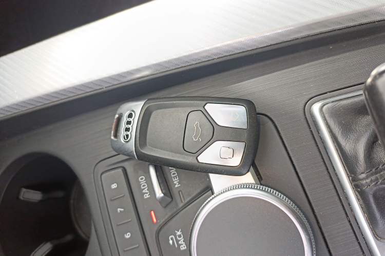 Used Audi A4L 2017 Plus 40 TFSI Fashion Model