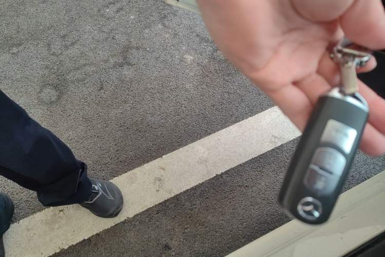 Used Mazda 3 Axela 2017 Sedan 1.5L Automatic Comfort Model Emission Standard China V Vehicle Key