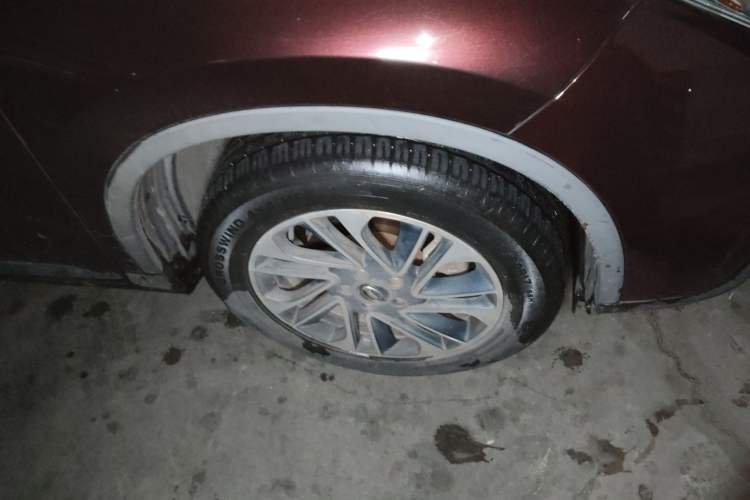 Used GAC Trumpchi GS4 2016 235T G-DCT Elite Edition Right Front Wheel Hub