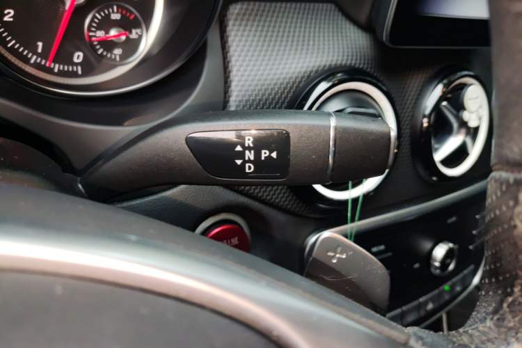 Used Mercedes-Benz GLA 2019 GLA 200 Fashion Model Gear Lever