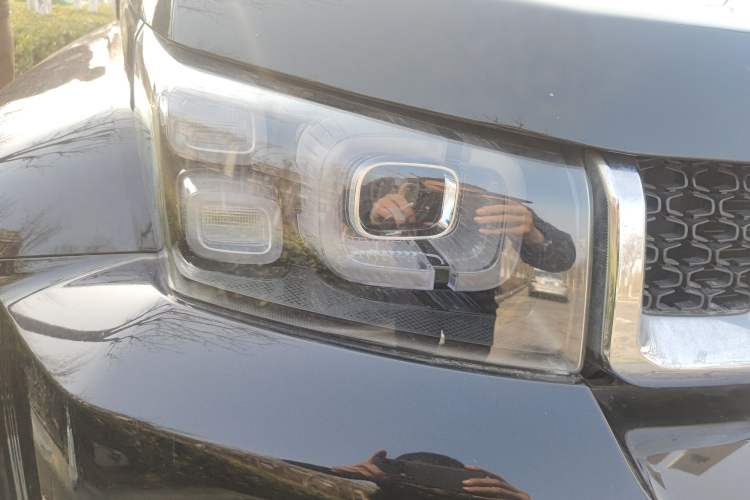 Used BAIC Off-Road F40 2021 2.0T Automatic Cube Edition Right Front Headlight